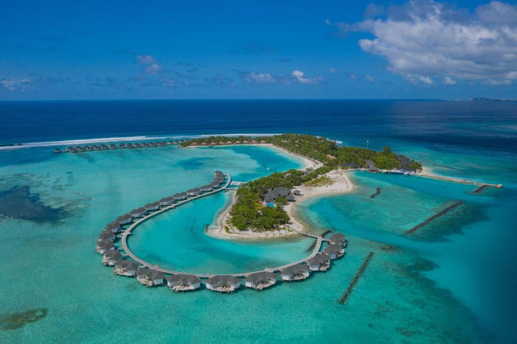For the beach lovers! 10 nights all inclusive in the Maldives!
