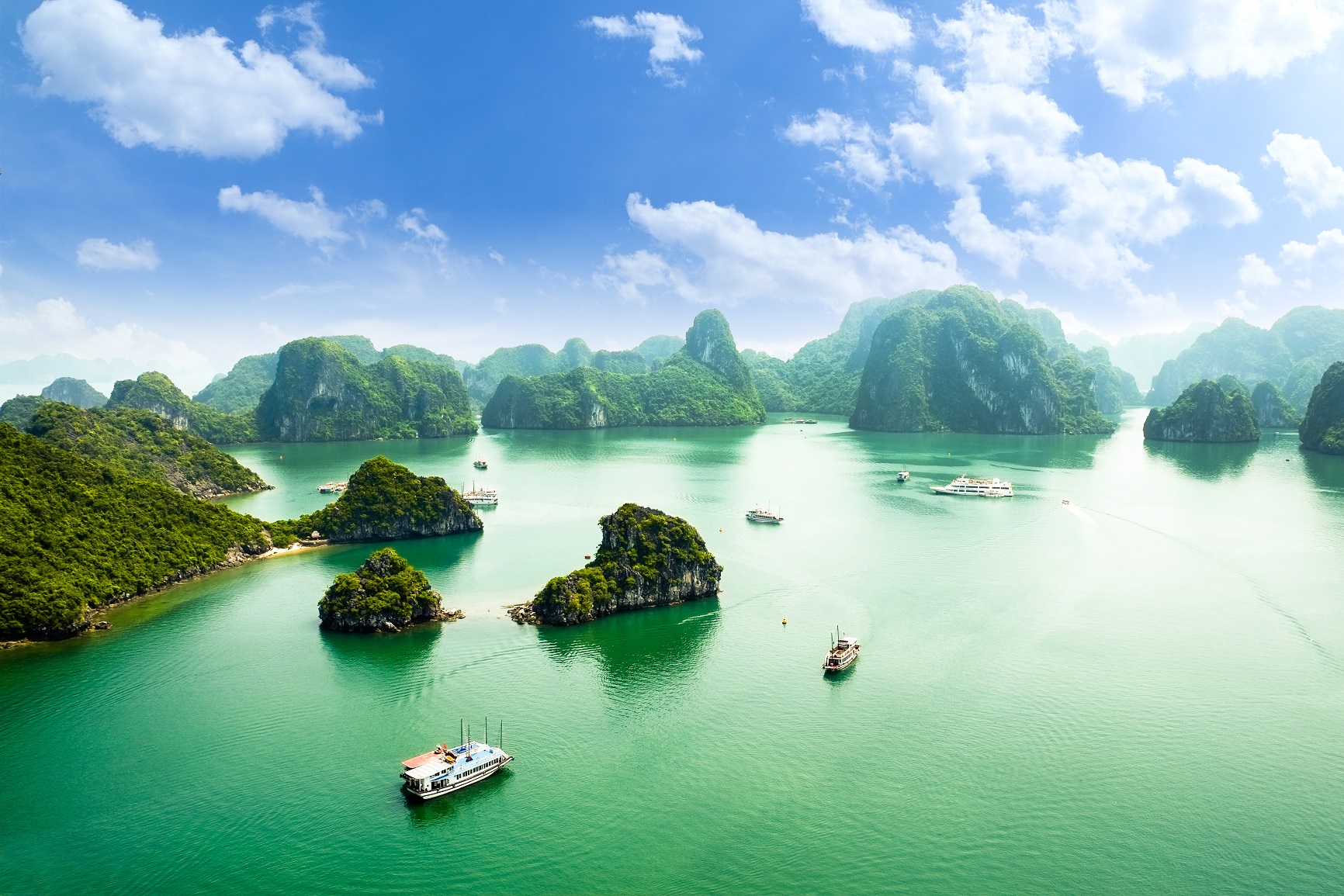 Vietnam - unparalleled blend of history and luxury!