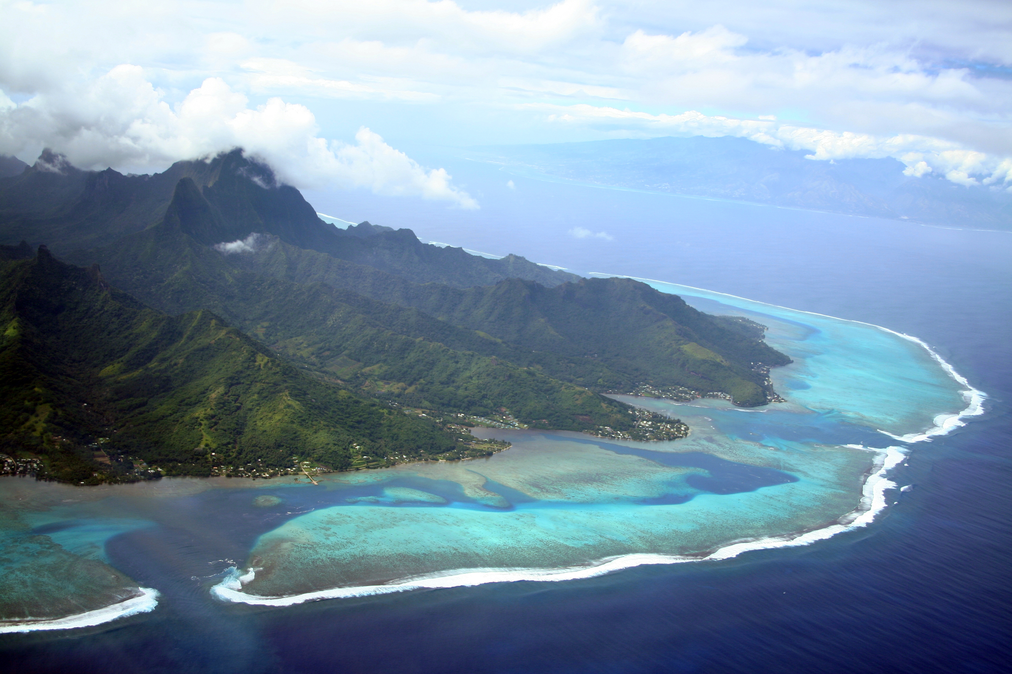 Bucket list! Stay on the heart island of the Pacific!