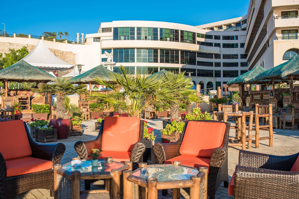 Poolside Bar