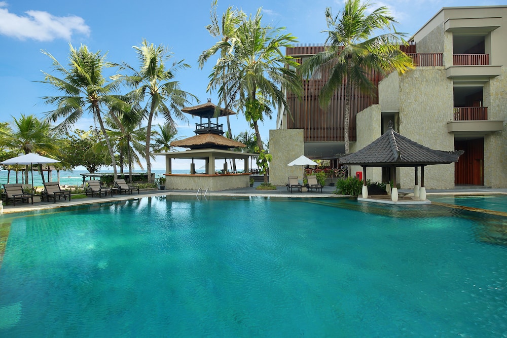 Poolside Bar