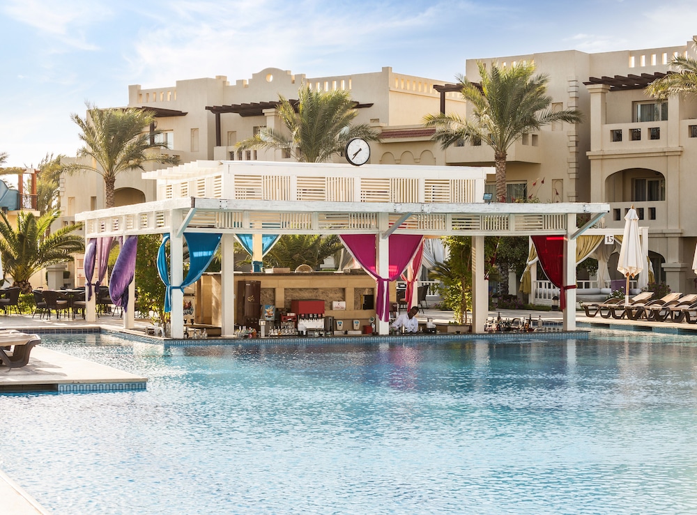 Poolside Bar