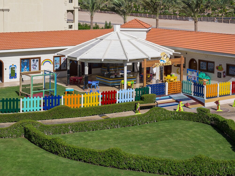 Childrens Play Area - Outdoor