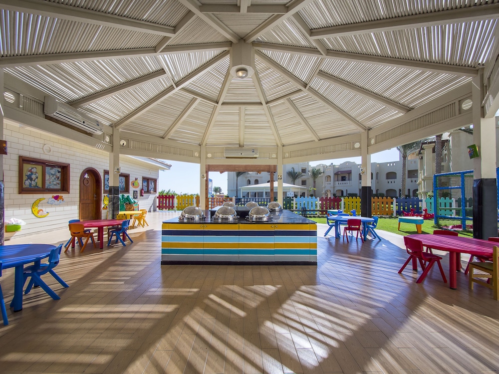 Childrens Play Area - Outdoor