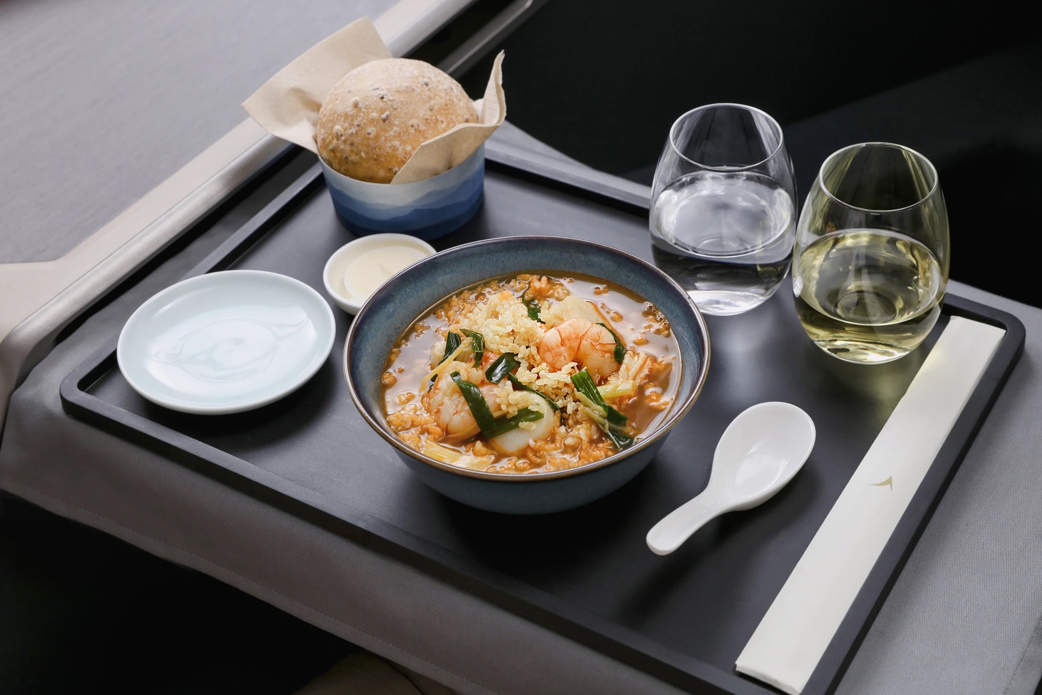 Premium Economy Dining