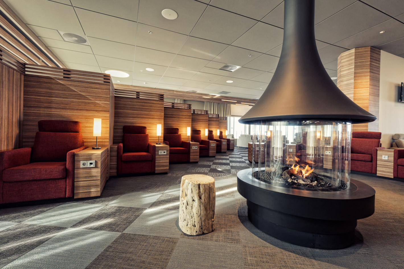 Reykjavik’s Keflavik International Airport Saga Lounge