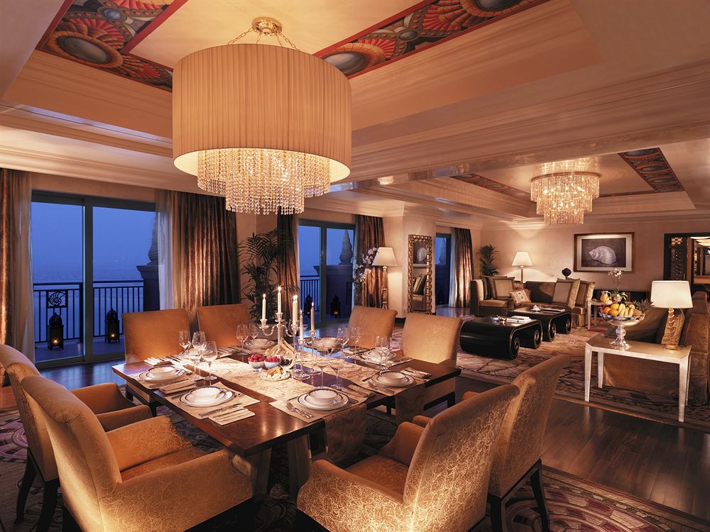 Grand Atlantis Suite Dining