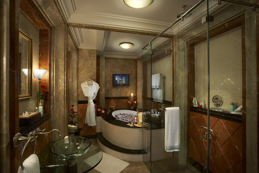 Suite Bathroom