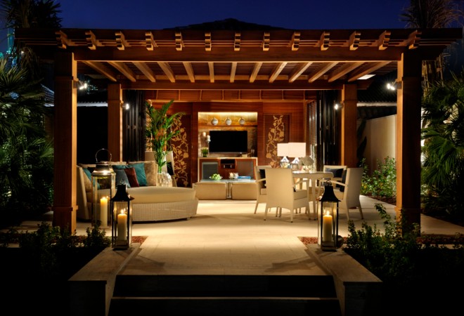 Poolside Cabana Suite