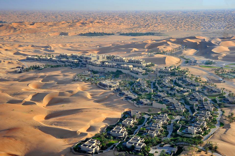 Qasr Al Sarab Desert Resort by Anantara