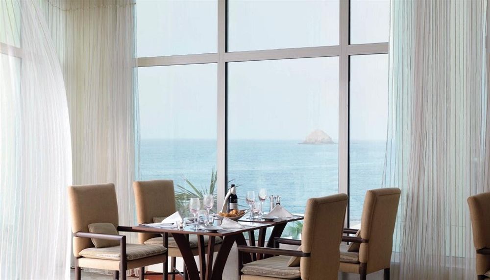 Breeze Restaurant