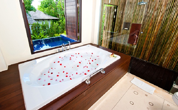 Deluxe Pool Villas Bathroom