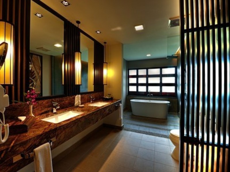 Pelangi Junior Suite Bathroom