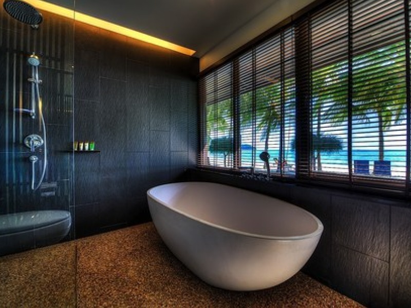 Pelangi Suite Bathroom 2