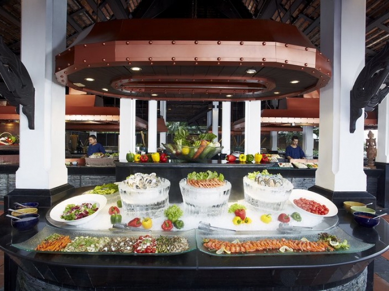 Riverside Terrace Buffet