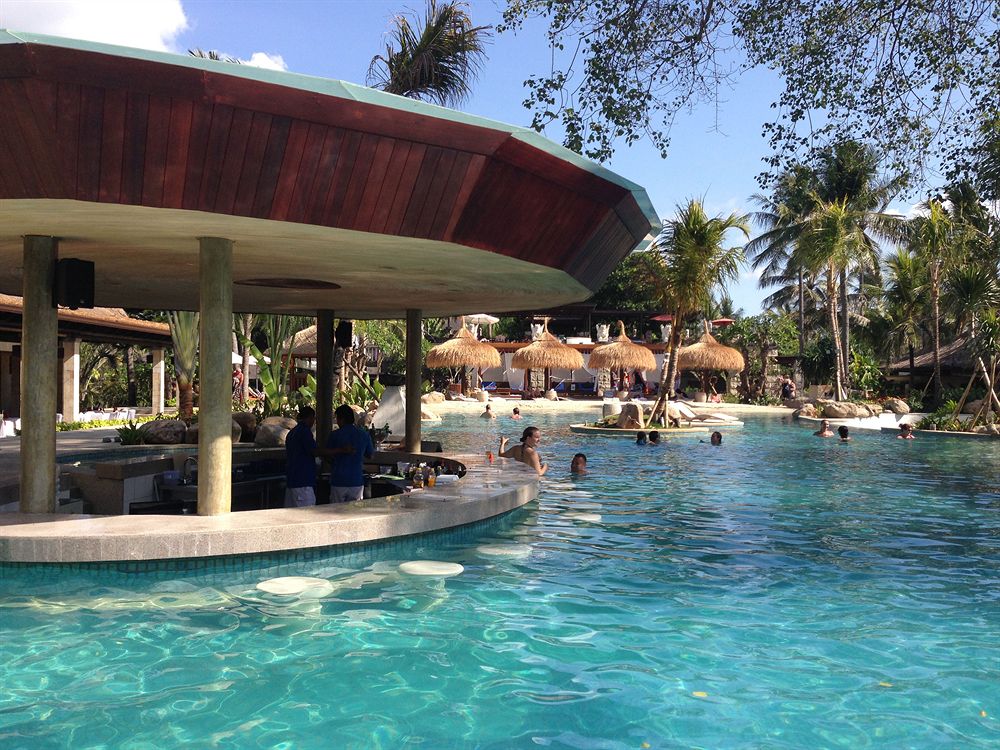 Poolside Bar