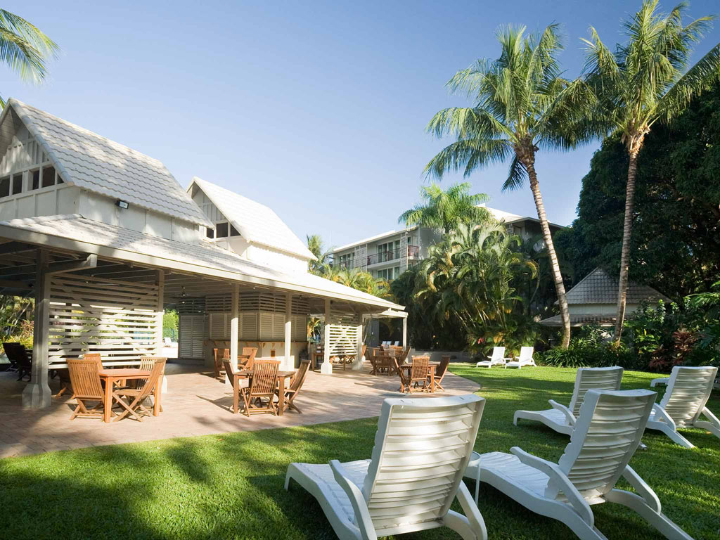 Aqua Bar Cabana