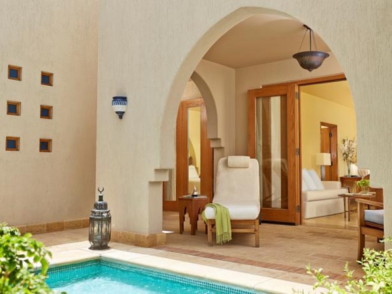 One-Bedroom Suite with Plunge Pool
