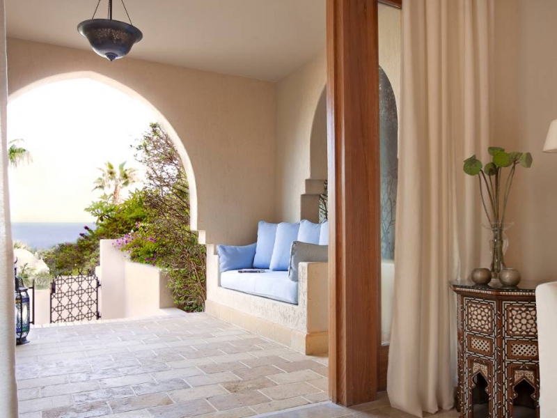 Deluxe Partial Sea View Room