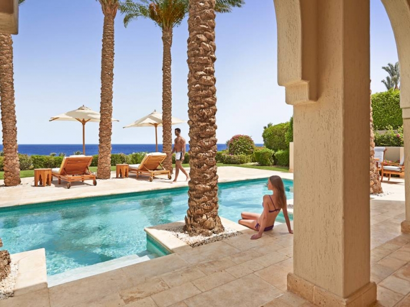 Presidential Plunge Pool