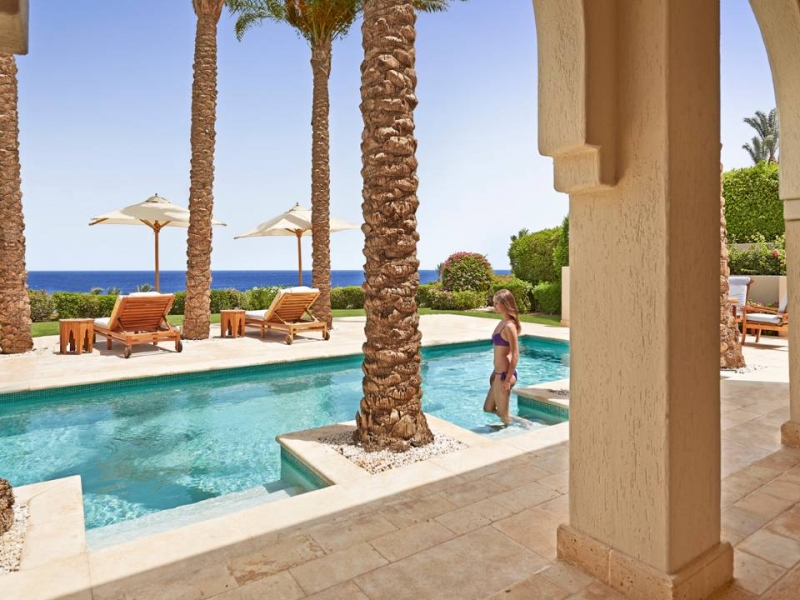 Presidential Plunge Pool