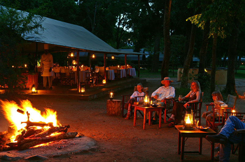 Exterior Camp