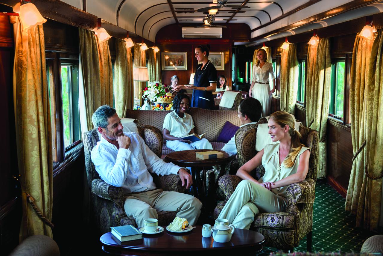 Tea Lounge Car