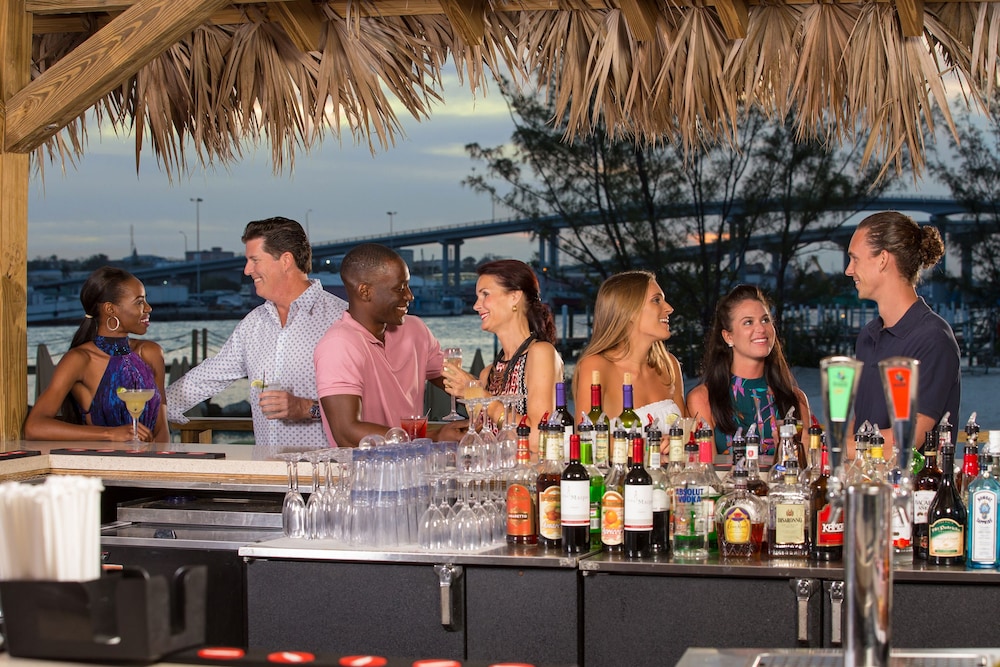 Poolside Bar