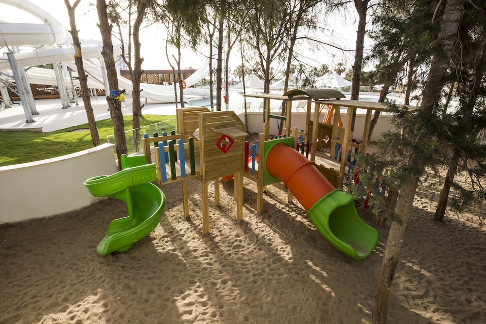 Childrens Play Area - Outdoor