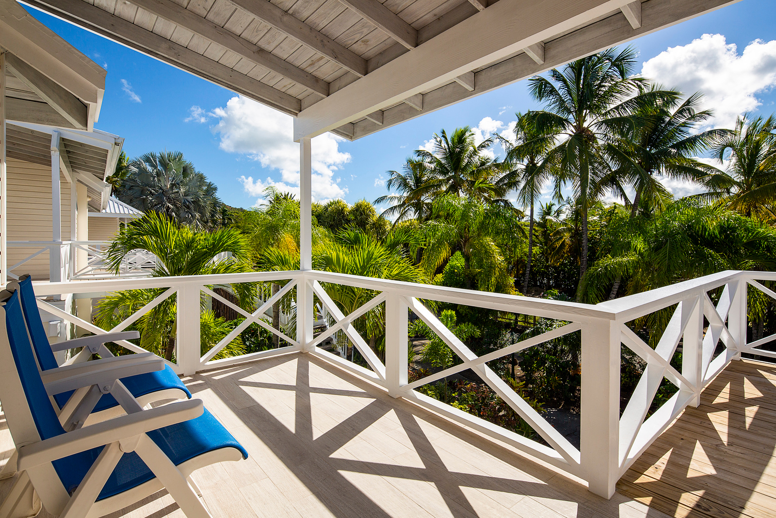 Deluxe Beachfront Rooms