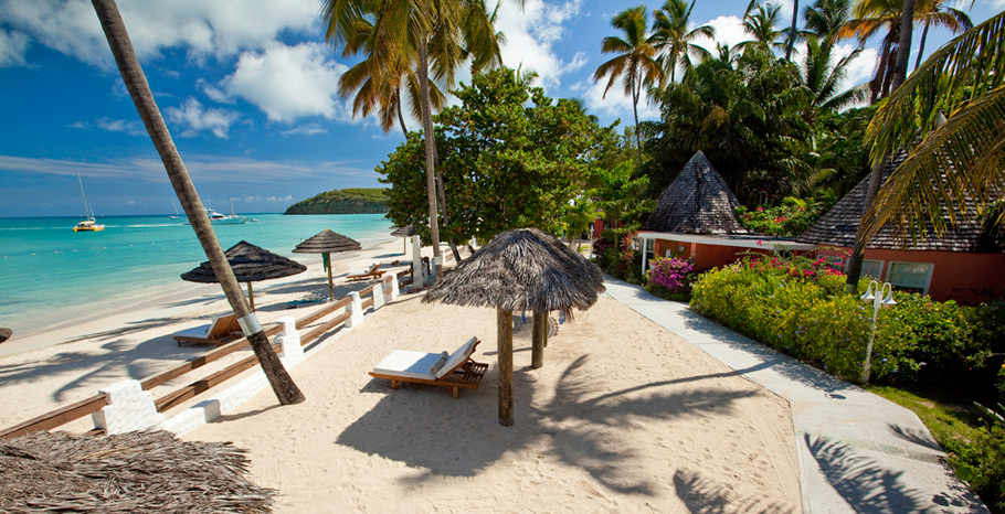 Caribbean Beachfront Butler Rondoval