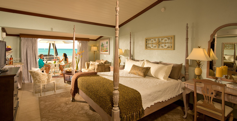 Caribbean Honeymoon Beachfront Grande Luxe Club Level Room