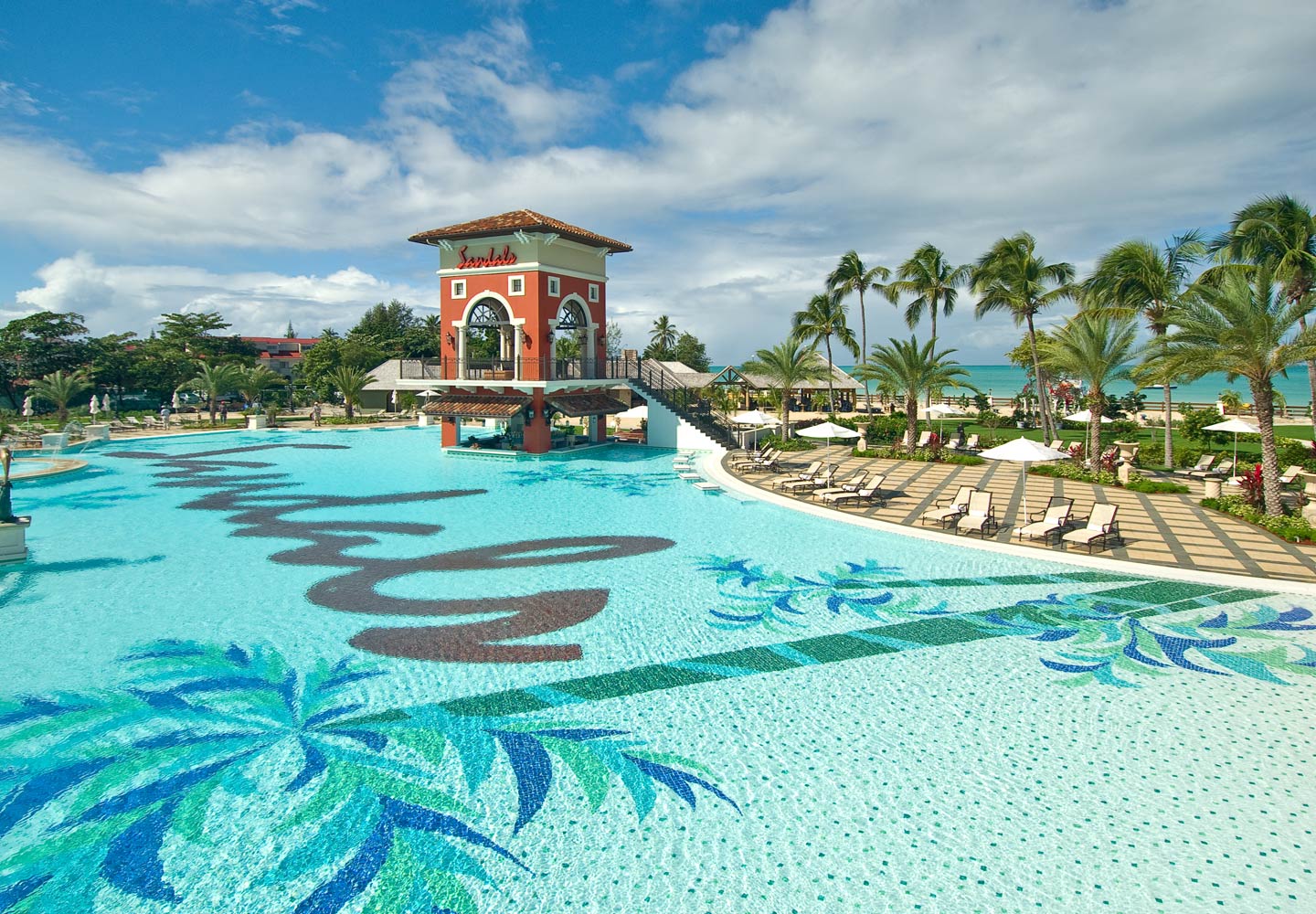 Pools & Beach