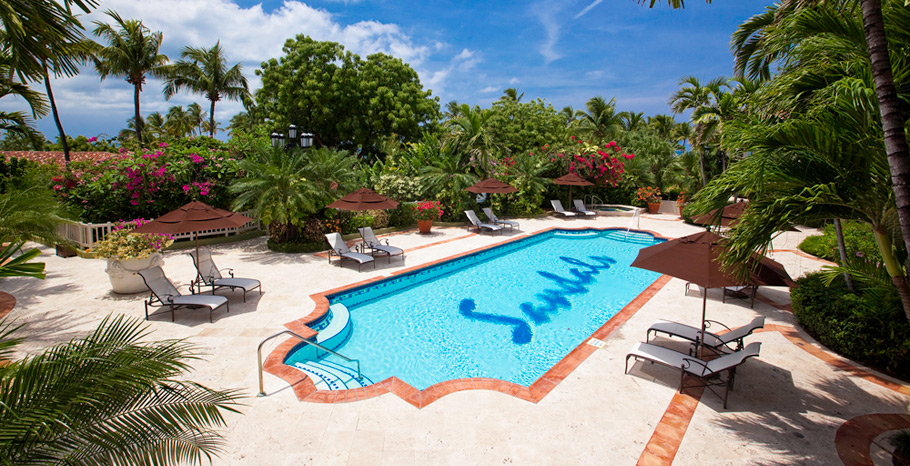 Sunset Bluff Luxury Poolside Walkout Club Level Room