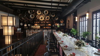 Hotel Bar