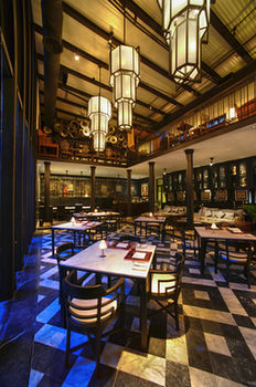 Hotel Bar