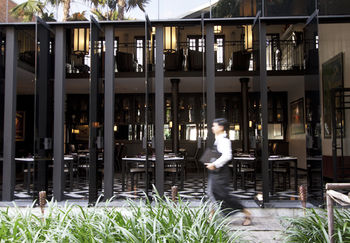 Hotel Bar