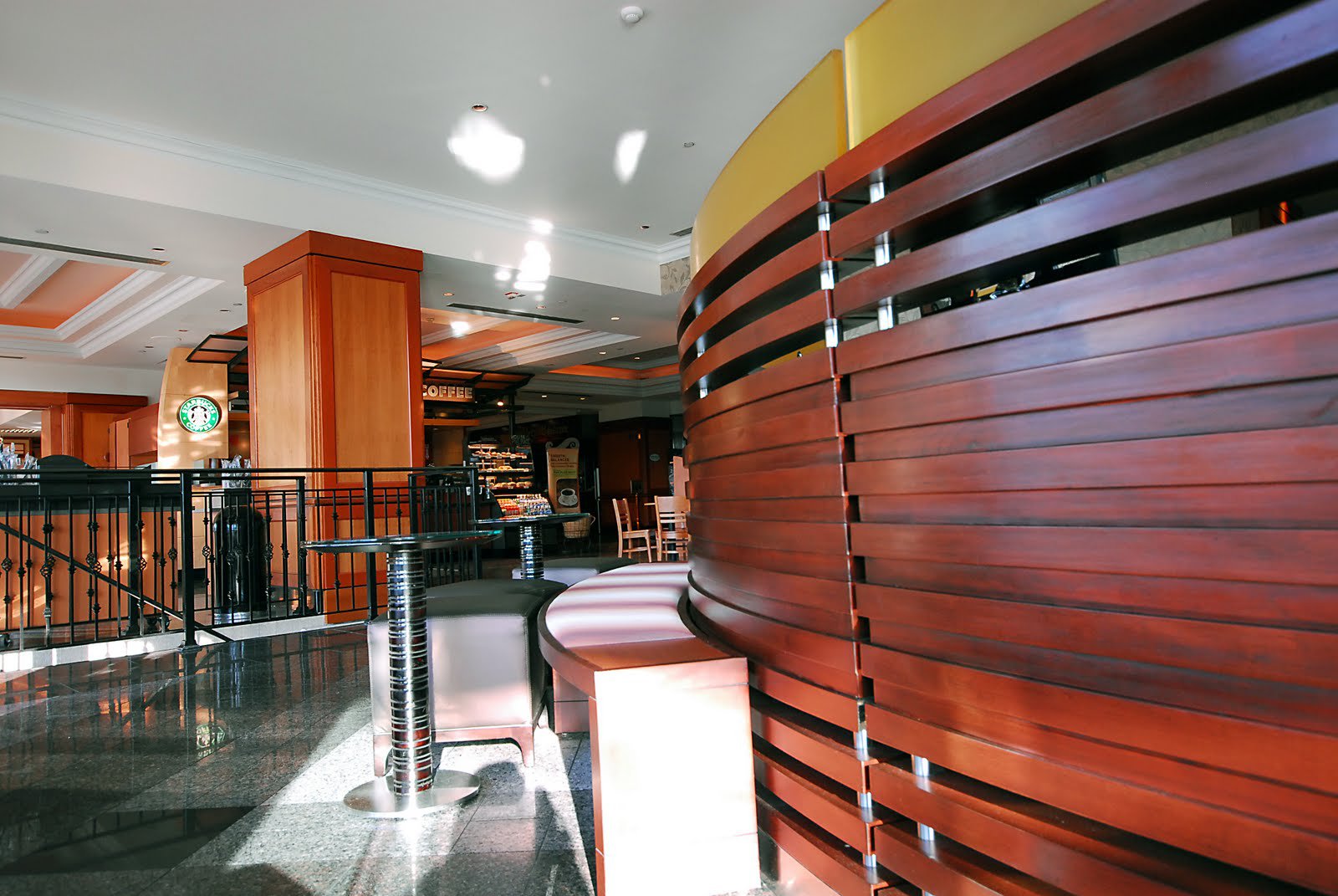 StarBucks