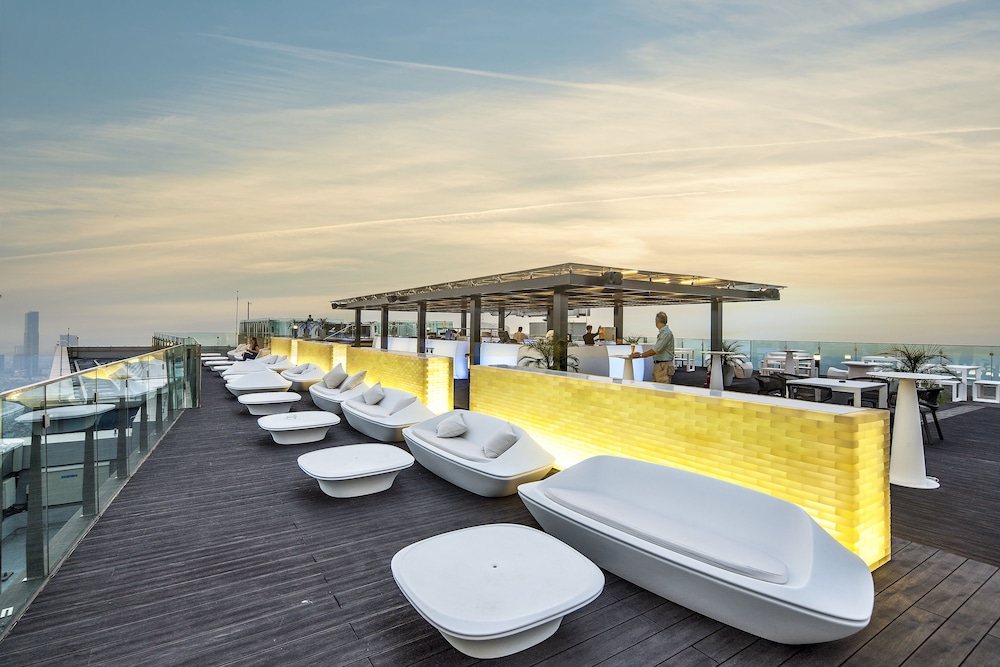 Hotel Bar
