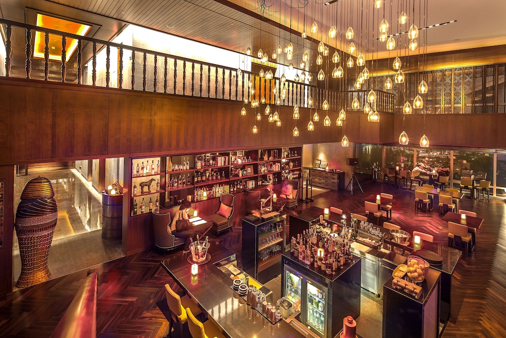 Hotel Lounge