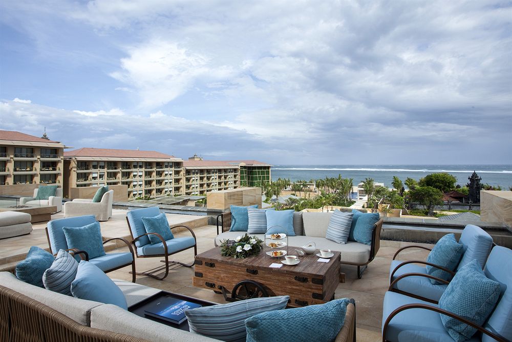 Hotel Lounge