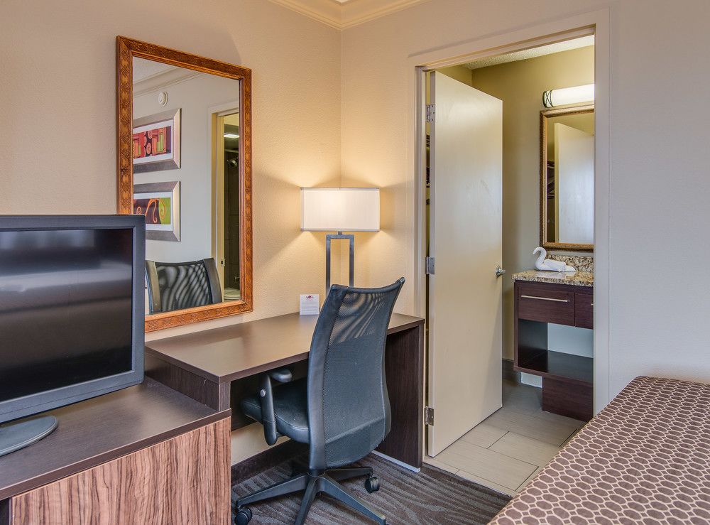 In-Room Business Center