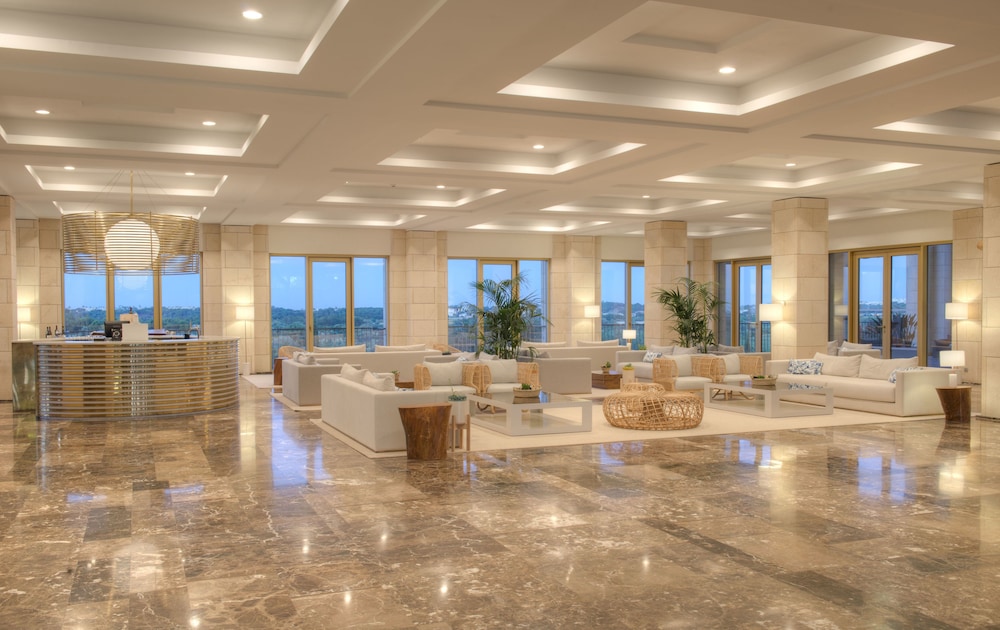 Hotel Lounge