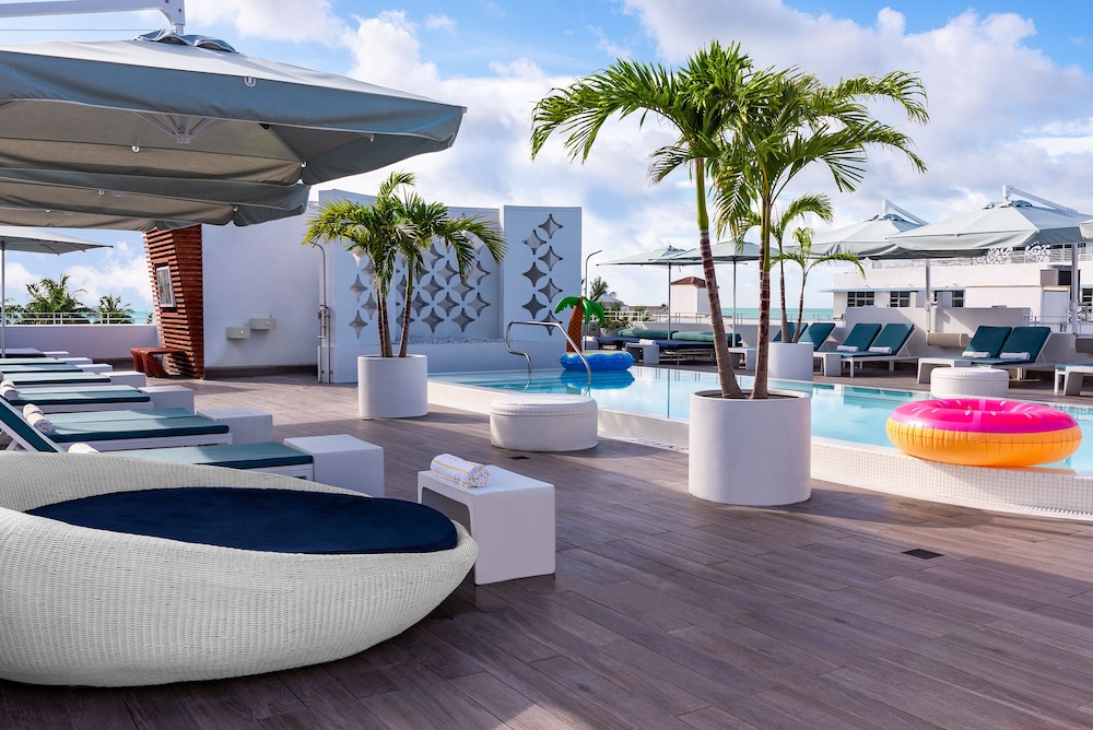 Rooftop pool