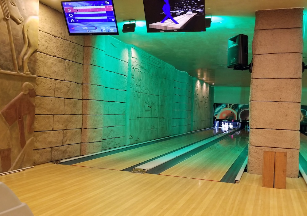 Bowling