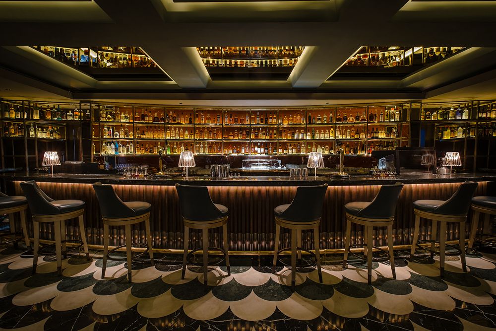 Hotel Bar