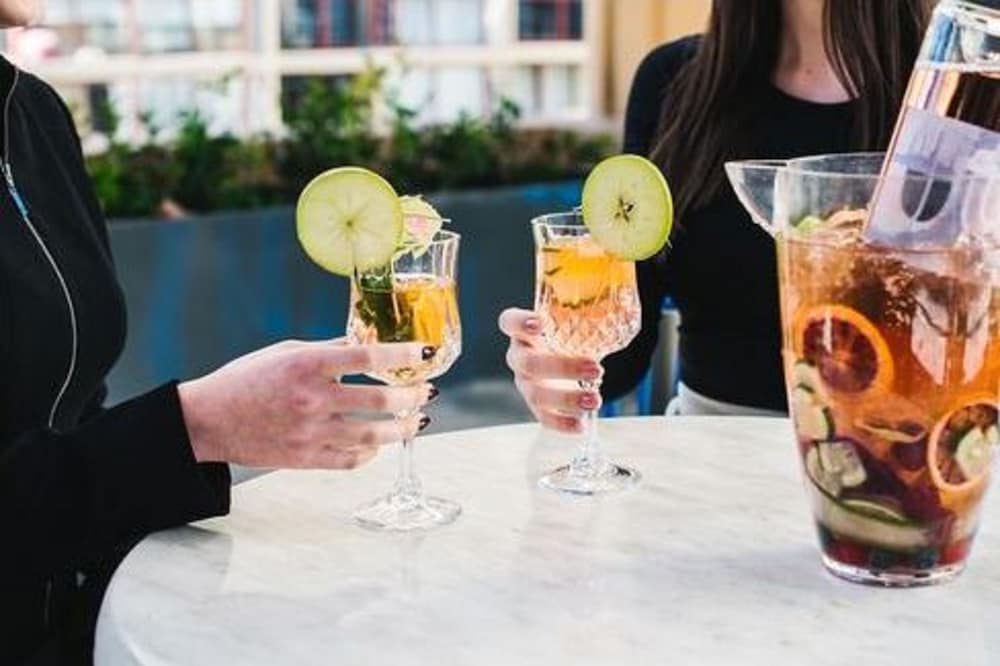 Hotel Bar
