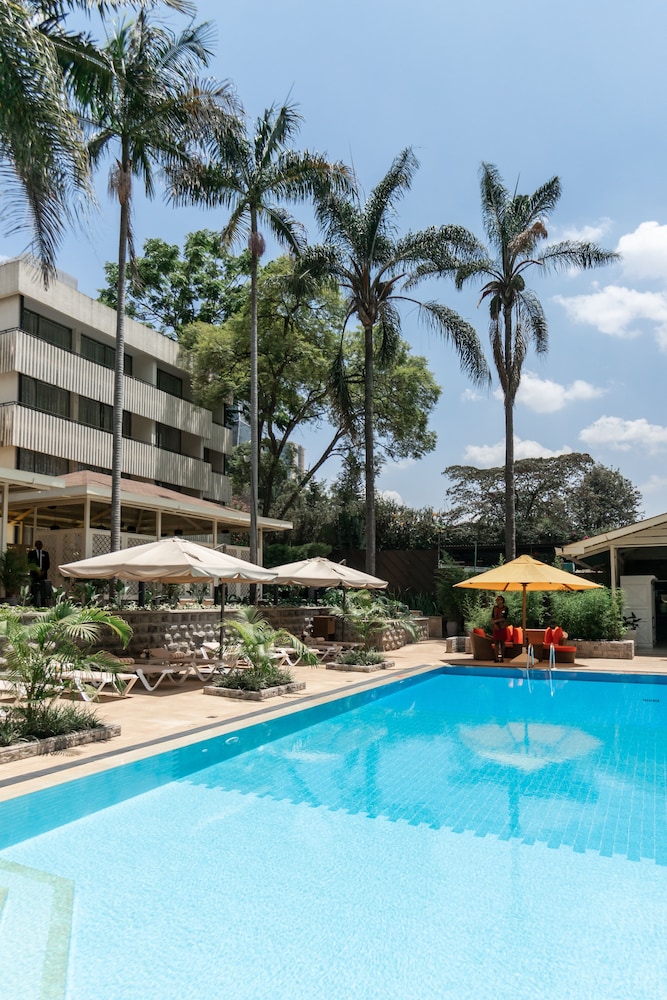 Poolside bar