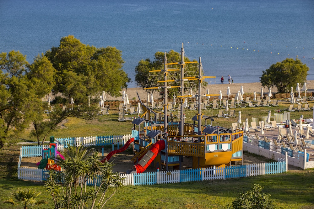 Childrens Play Area - Outdoor