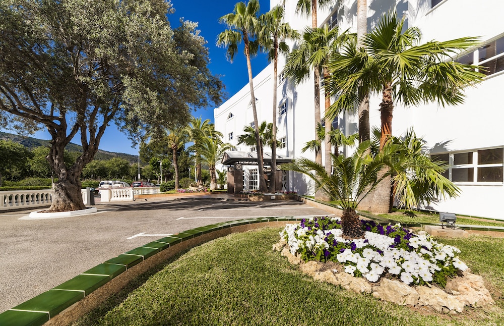 Hotel Entrance